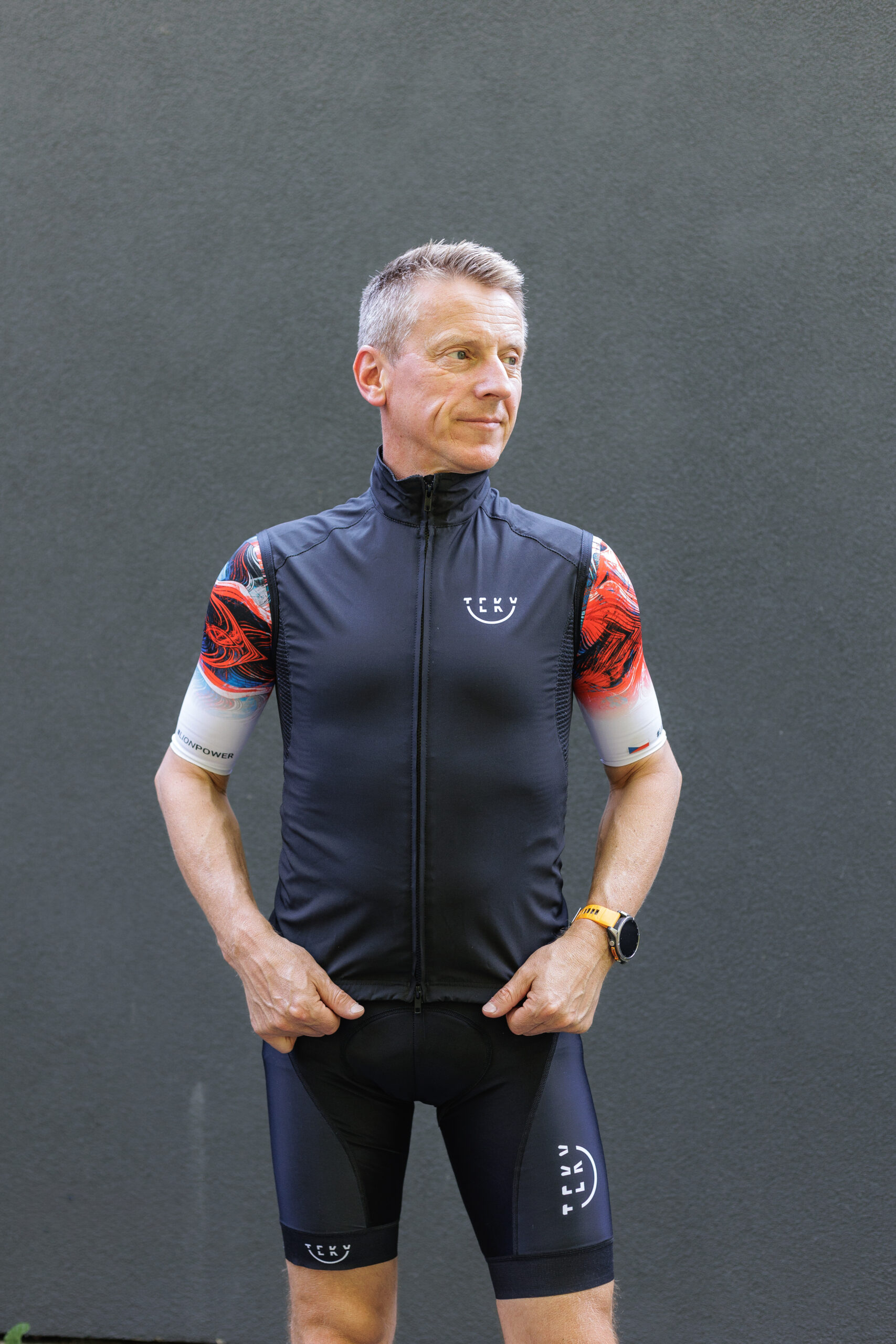 TEKY VESTA