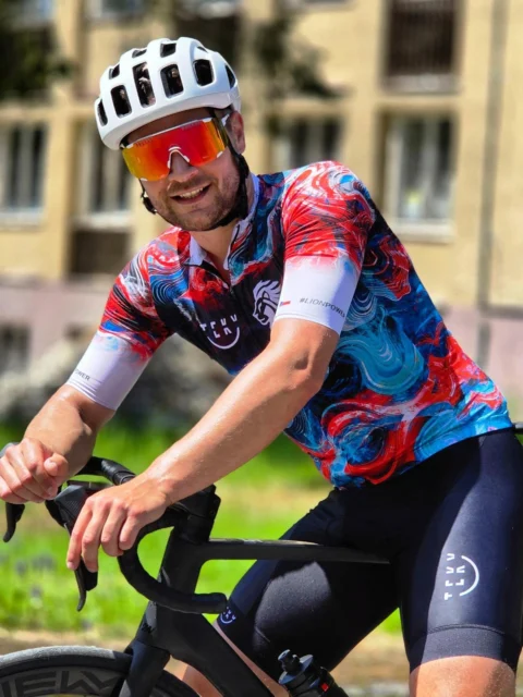 Seznamte se s Marcelem! 👋🚴♂️
@marc_nev je důležitou součástí naší komunity. Je na něj vždycky spolehnutí, nezkazí žádno